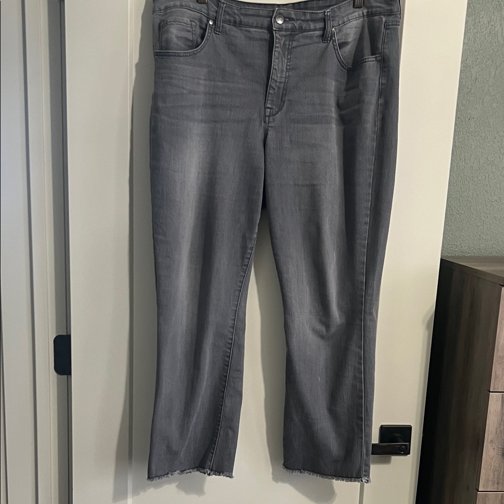 Isaac Mizrahi Charcoal Gray Raw Hem Skirt